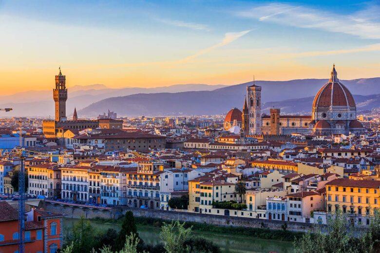 So many reasons to visit Florence - background banner